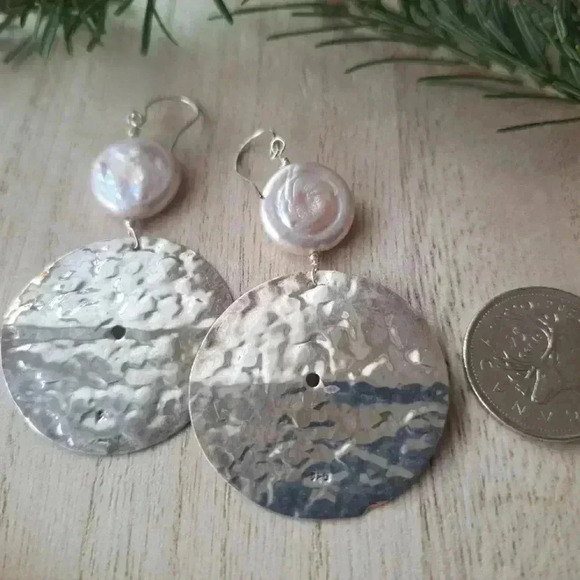 925 sterling Silver Hammered Disc Earrings - Picture 5 of 6